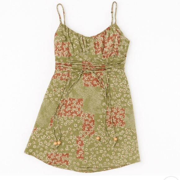 Green Boho Floral Sundress - Picture 2 of 13